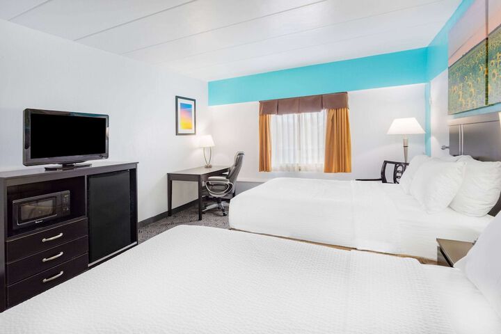 Room 9 of 29