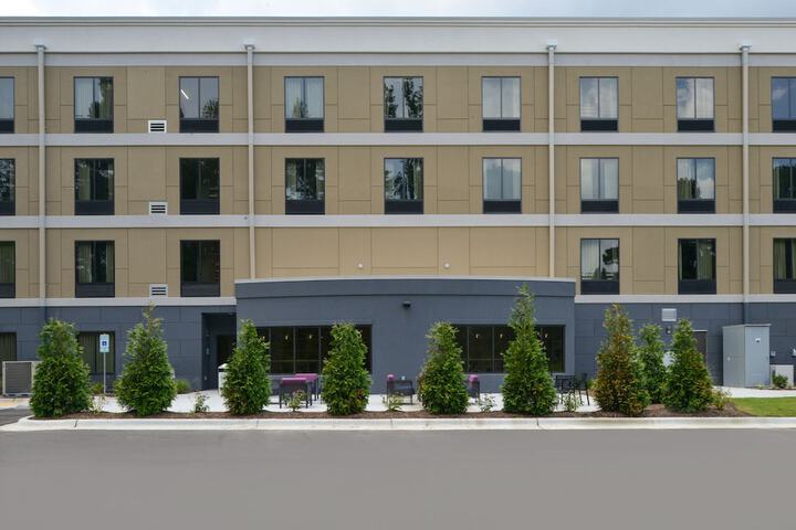 Hotel 4 of 57