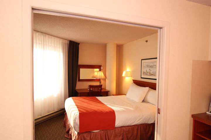 Room 14 of 25