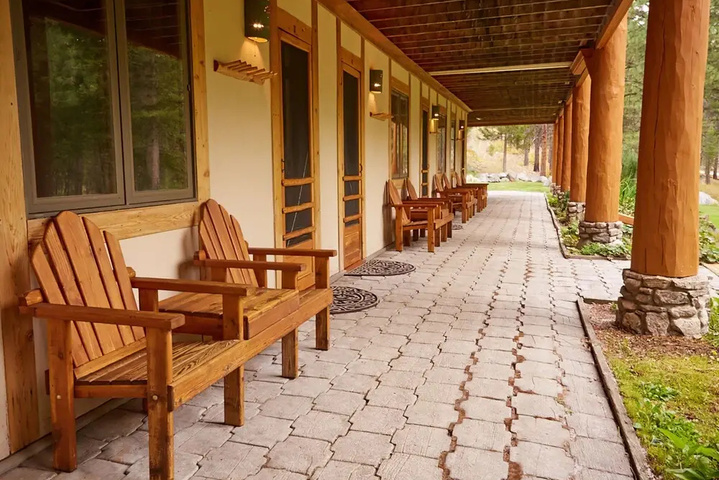 Bear Creek Lodge Montana