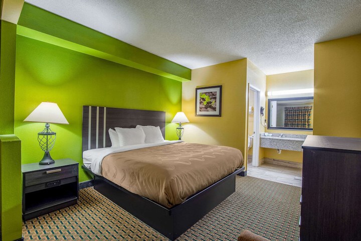 Room 26 of 30