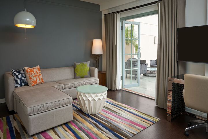 Hotel Colonnade Coral Gables Autograph Collection