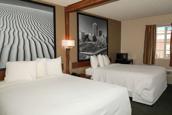 Room 14 of 27