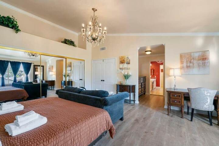at Marbella Lane - Captivating Home W / pool