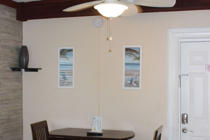 Schooner Hotel