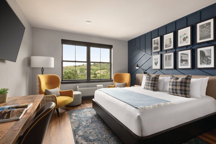 The Eddy Taproom & Hotel