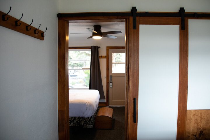 Room 34 of 62