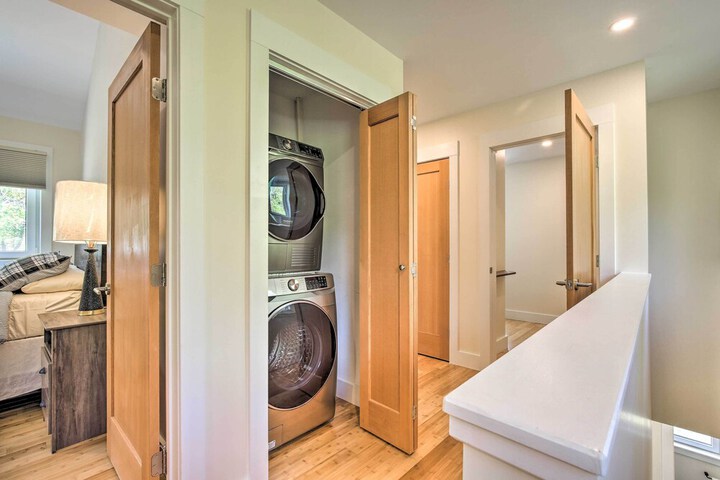 the Glabin: Garrison Gem w / Hot Tub & Fire Pit