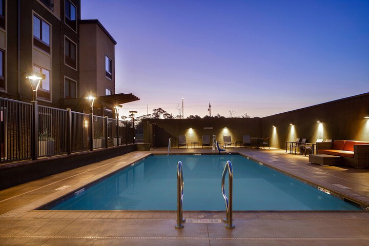 Pool 5 of 56