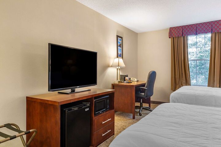 Room 13 of 36
