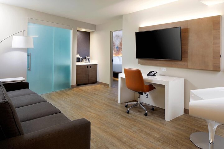 Cambria Hotel Phoenix Chandler - Fashion Center