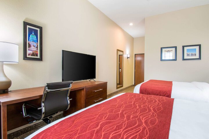 Room 16 of 42
