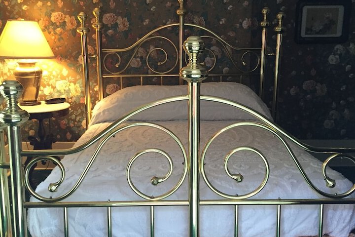 Room 43 of 49