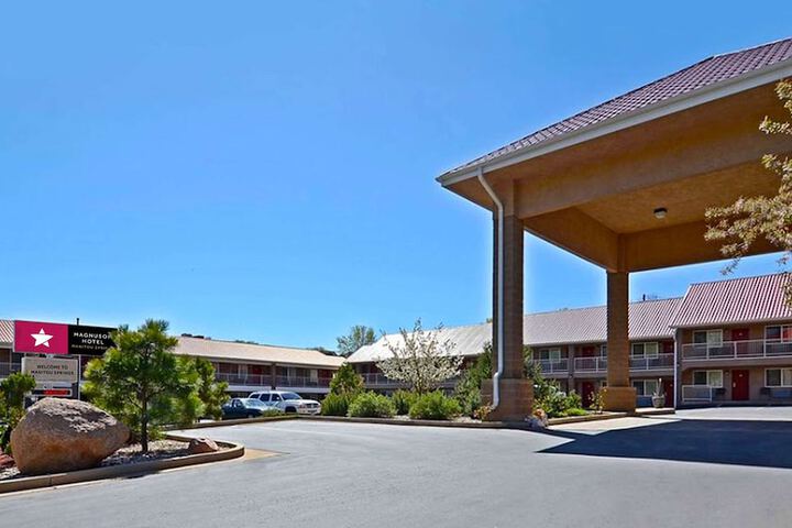 Hotel 2 of 34