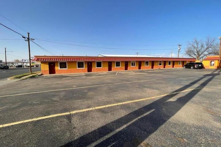 Budget Inn