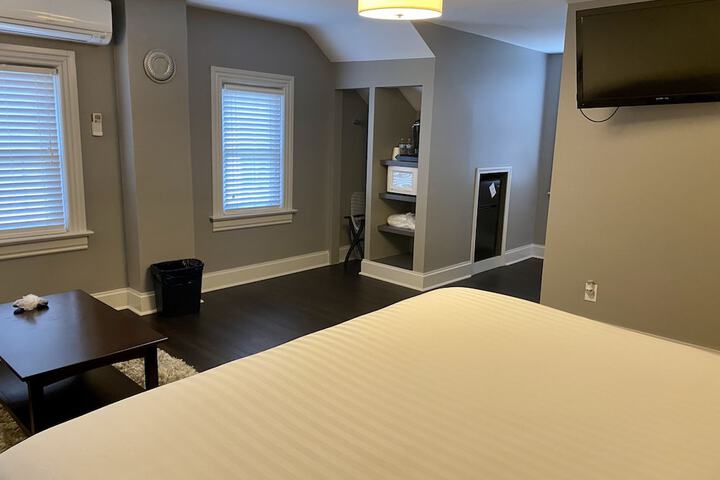 Room 27 of 59