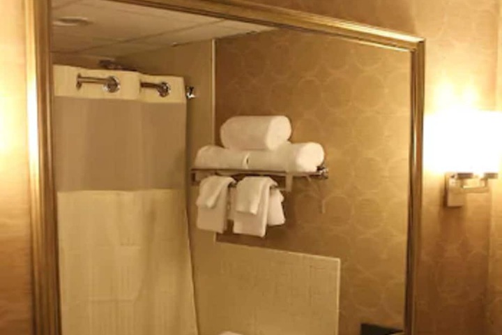 Room 15 of 30