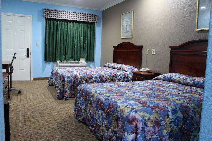 Room 26 of 33