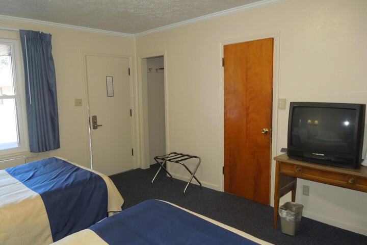 Room 20 of 63