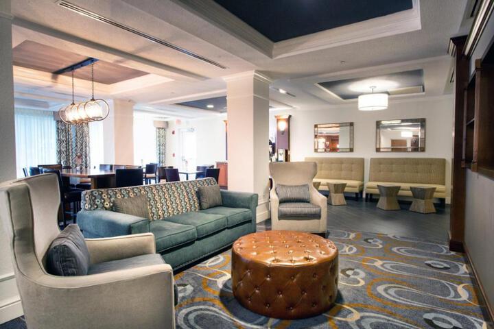 Holiday Inn Express Hotel and Suites Arcadia by IHG
