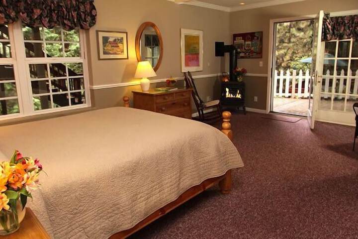 Room 32 of 61