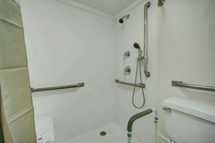 Room 20 of 39