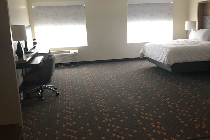 Holiday Inn Hotels and Suites Mount Pleasant by IHG