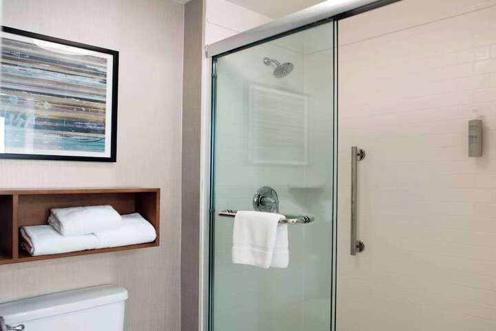 Room 21 of 48
