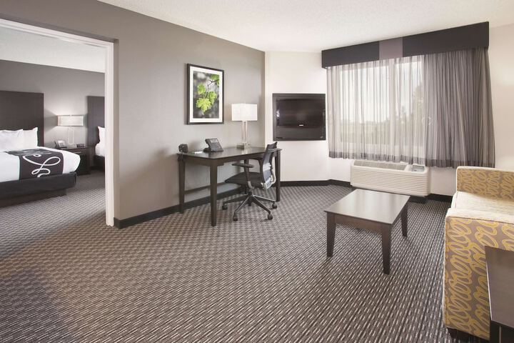 Room 19 of 40