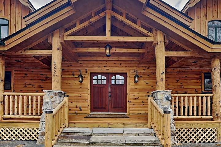 Highlands Heaven by Taylor Made Deep Creek