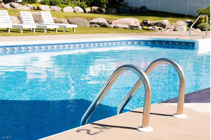 Pool 5 of 53