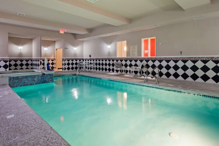 Pool 2 of 11