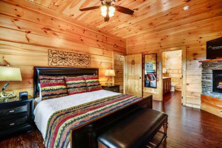 Foxwood Mansion Cabin