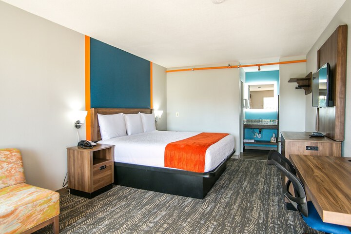 Room 10 of 21
