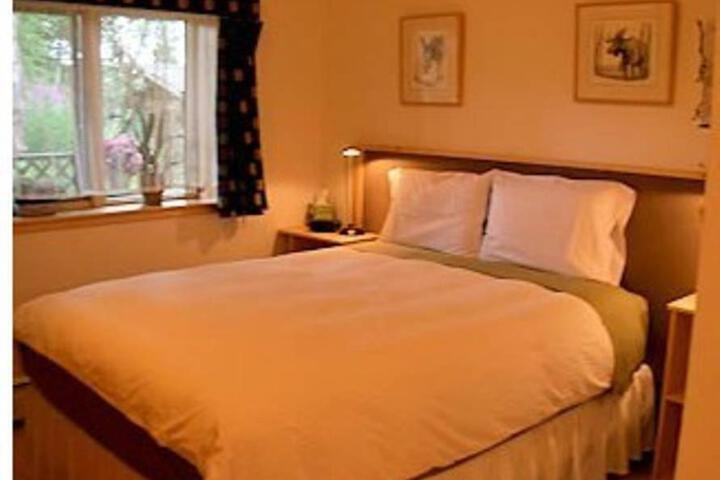 Alaska Chalet Bed & Breakfast