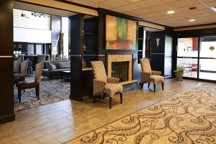 Hotel Interior 8 of 21