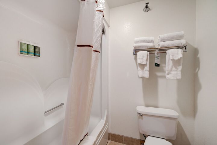 Room 43 of 113