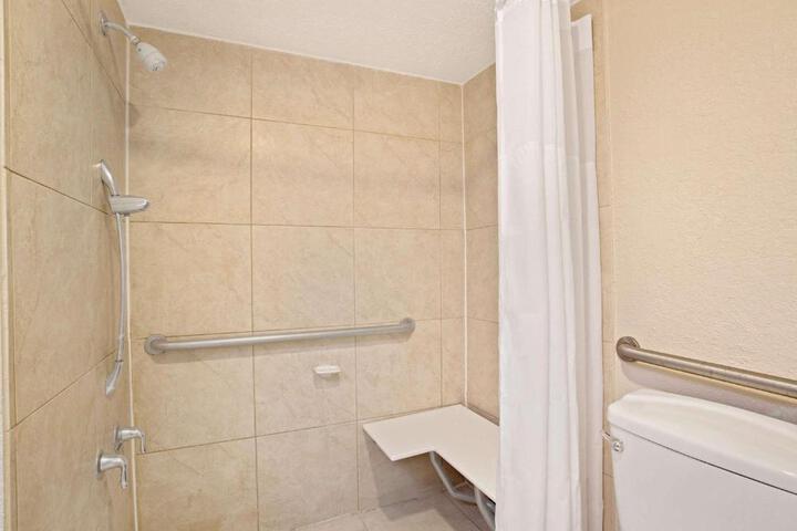 Days Inn by Wyndham Orlando Airport Florida Mall