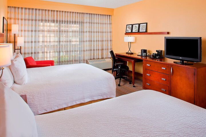 Room 14 of 30