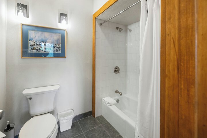 Evergreen Condominiums by Vail Resorts
