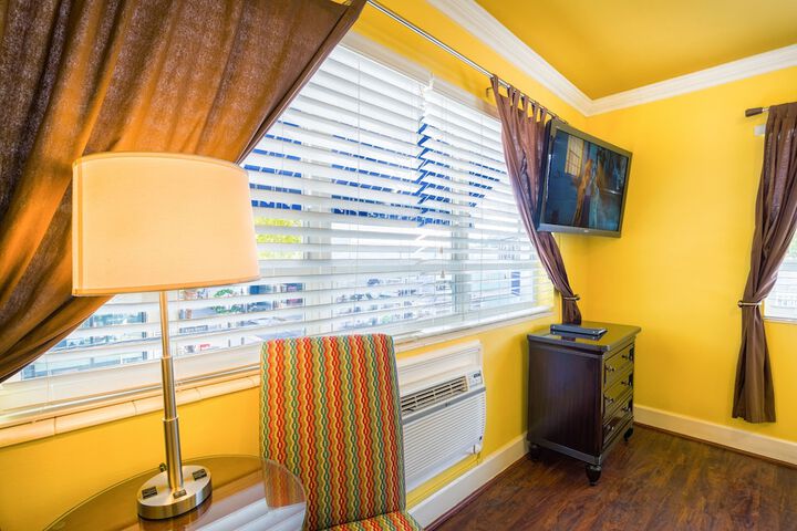 Room 20 of 44