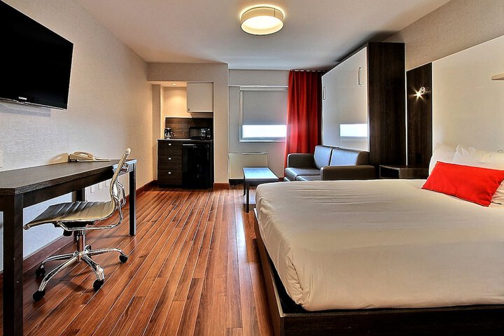 Room 50 of 107