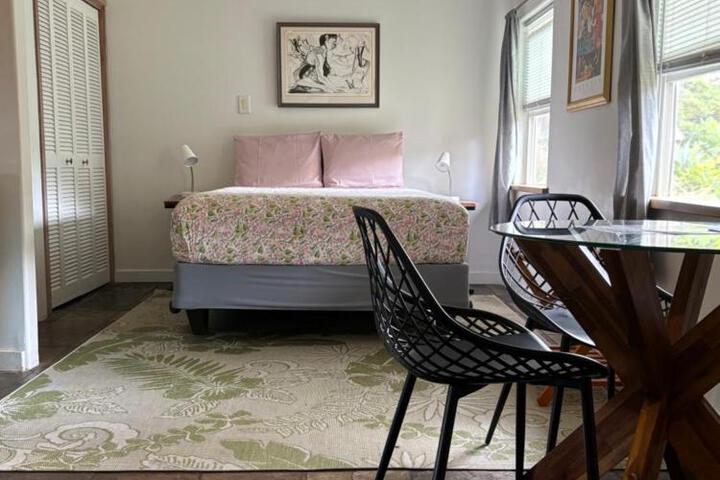 Banyan Tree B & B Retreat