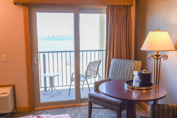 Best Western Plus Dockside Waterfront Inn