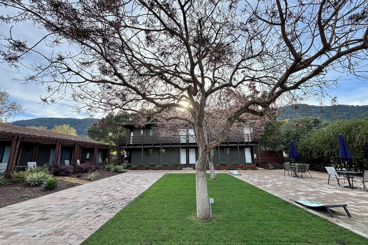 Hidden Valley Inn
