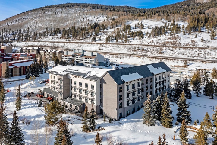 Cambria Hotel Copper Mountain