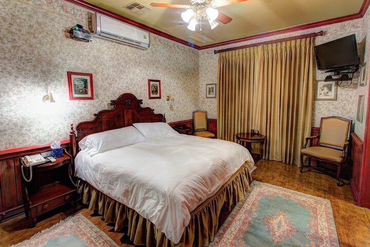 Room 60 of 87