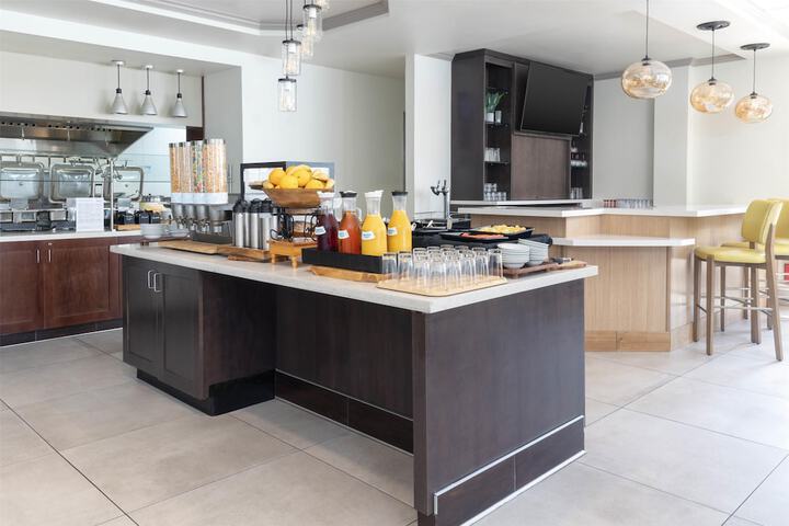 Hilton Garden Inn Ontario / Rancho Cucamonga