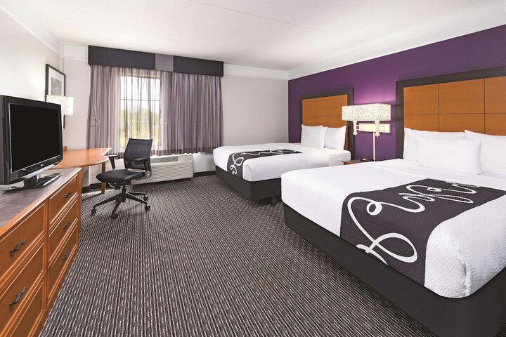 Room 32 of 51