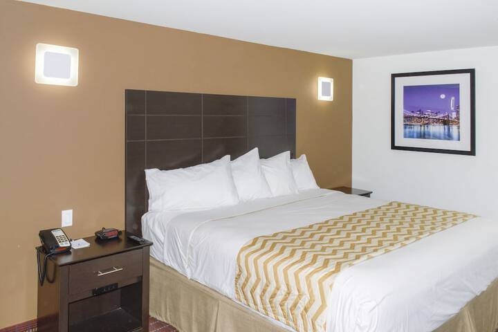 Room 14 of 43